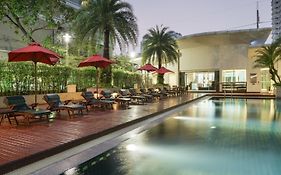 เซ็นเตอร์พอยท์ สุขุมวิท ทองหล่อ